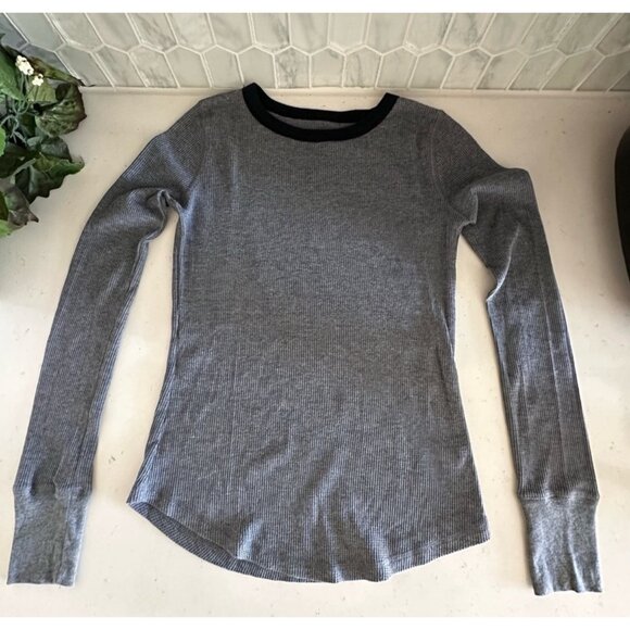 So Perfect Thermal Long Sleeve Shirt Small - Picture 1 of 8